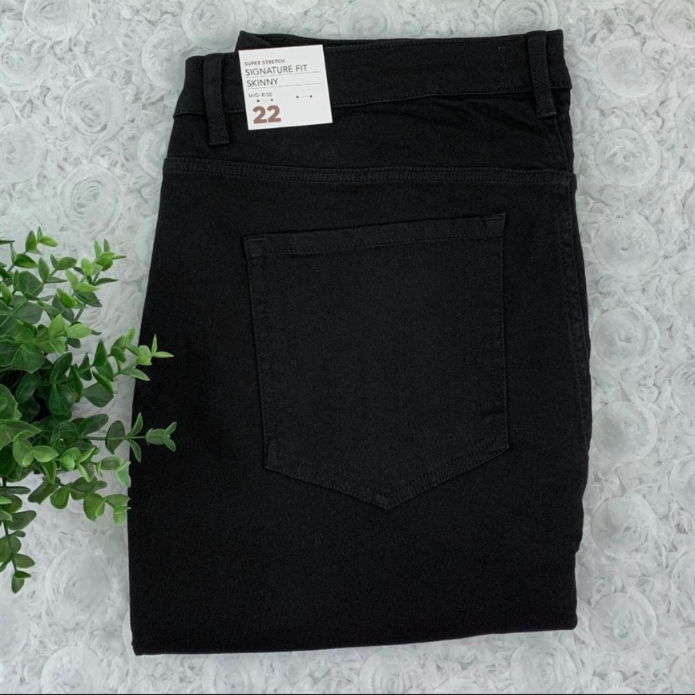 Lane Bryant Black Signature Fit Skinny Jeans